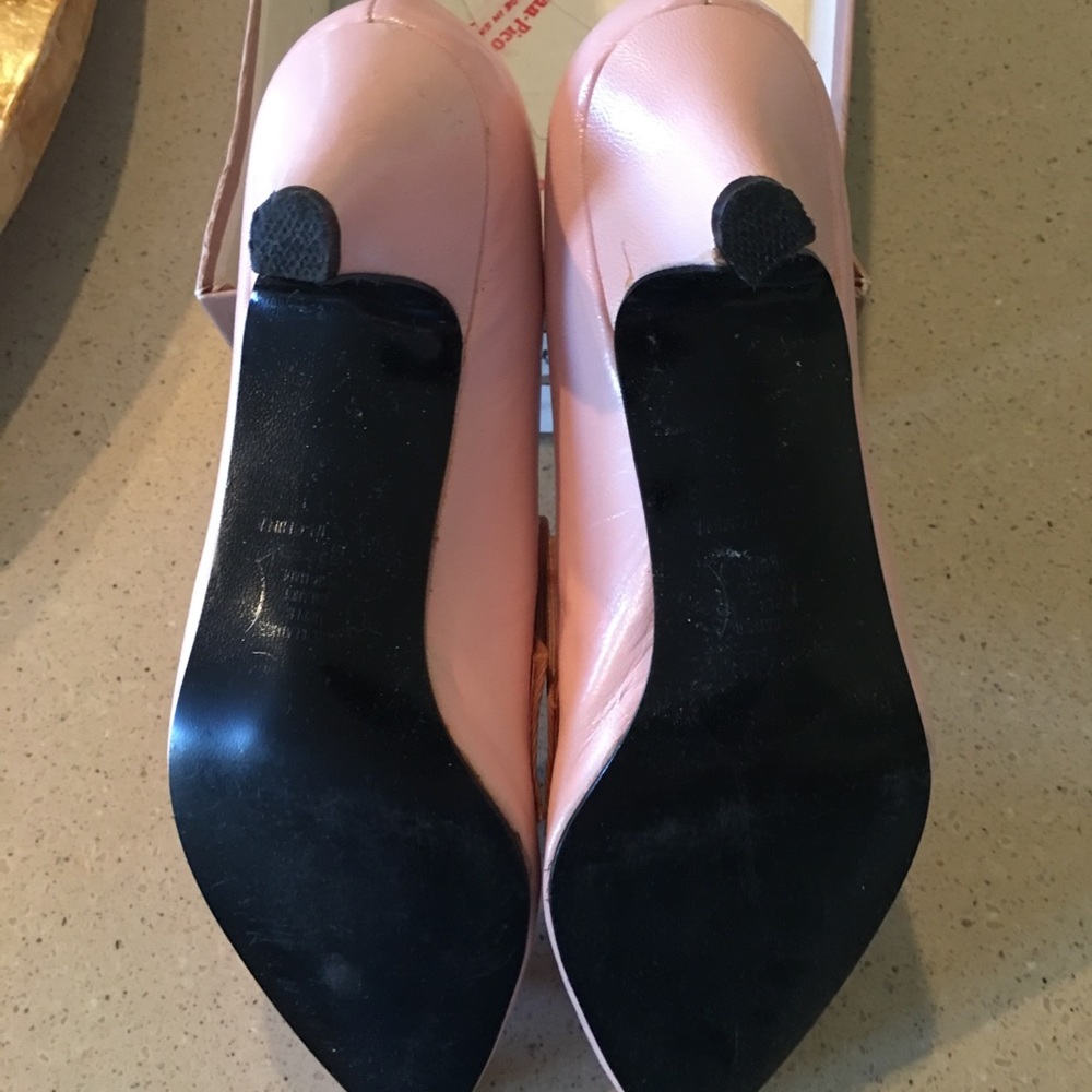 Pink Pump - Picture 3 of 3